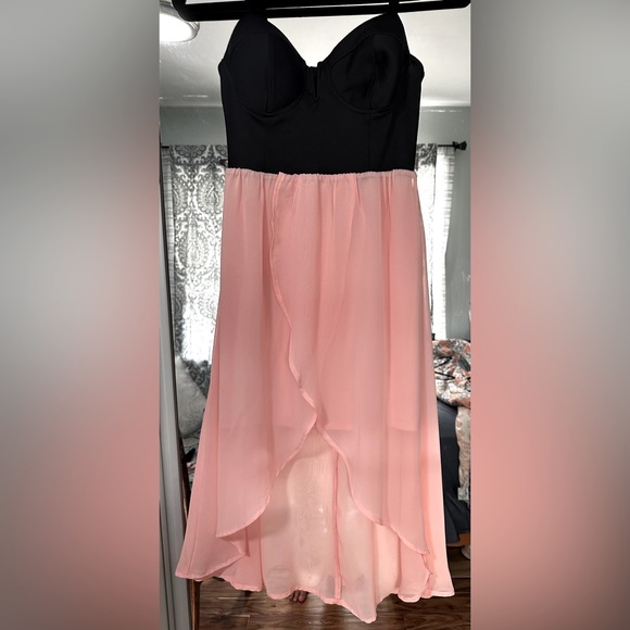 Short party black/pink dress. Never worn. - Picture 1 of 3